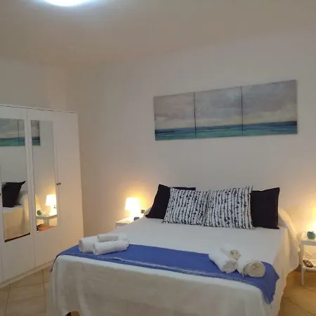 דירה La Casa Di Bianca קלטג'ירונה